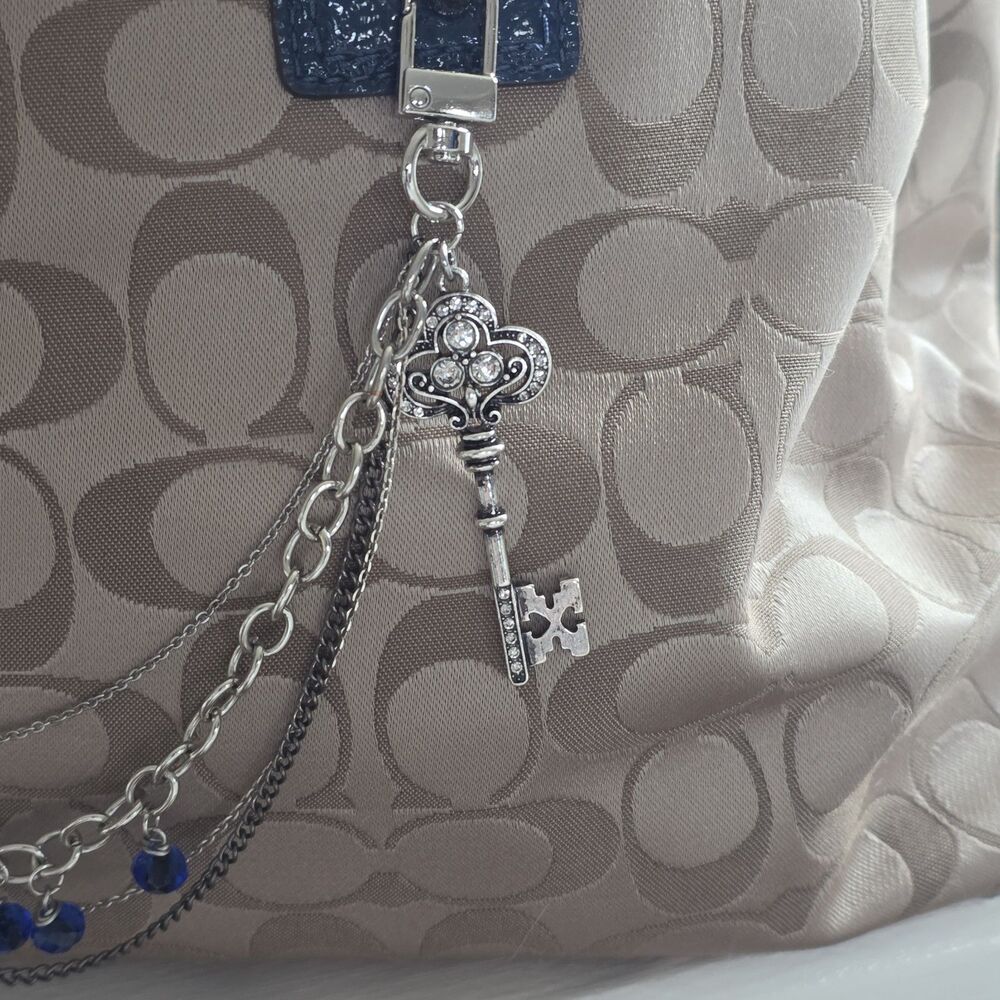 Gothic Cross & Vintage Key Purse/Belt Chain, Multi-Strand Bag Swag Charm - Picture 4 of 4